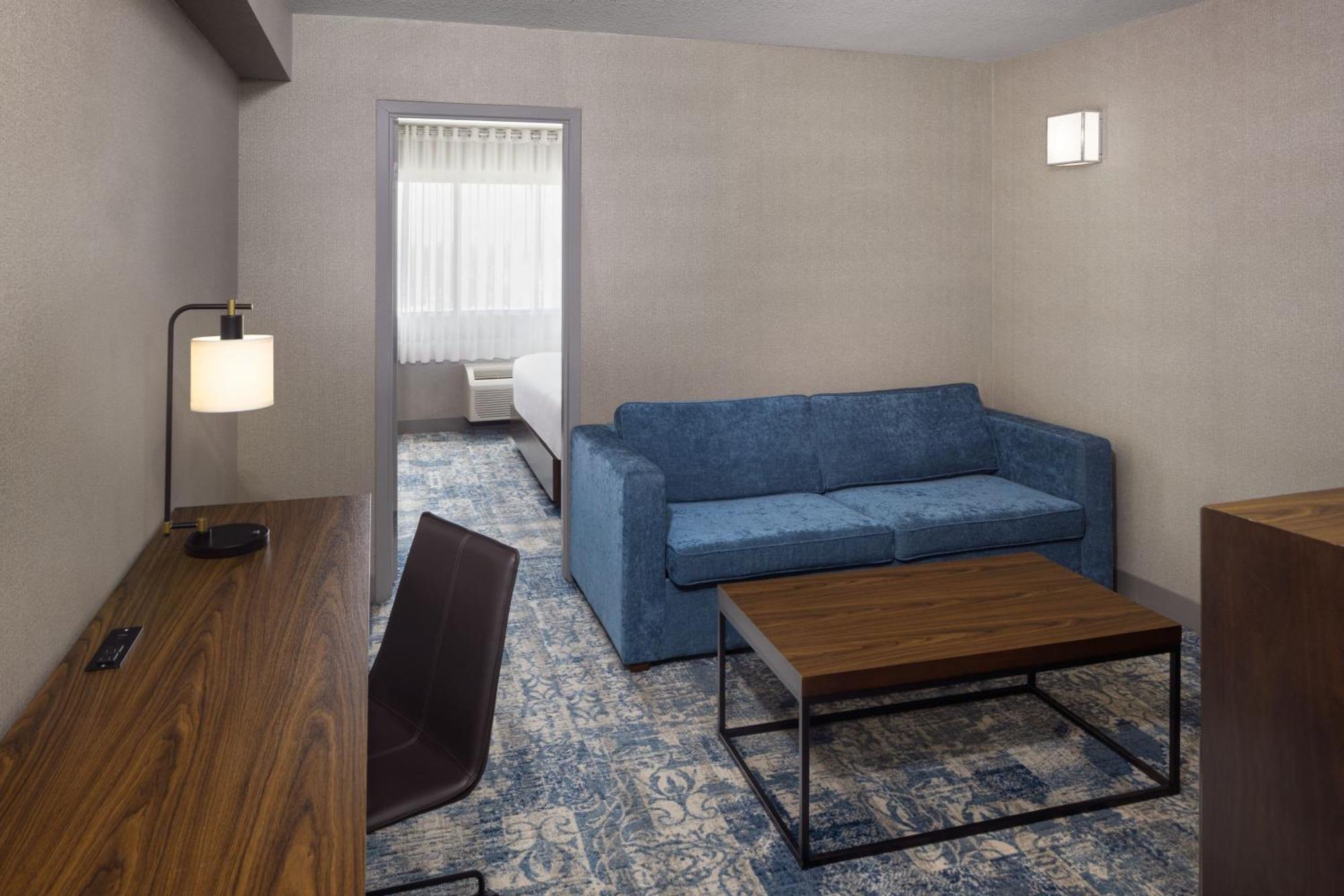 Four Points By Sheraton Edmonton South Екстер'єр фото