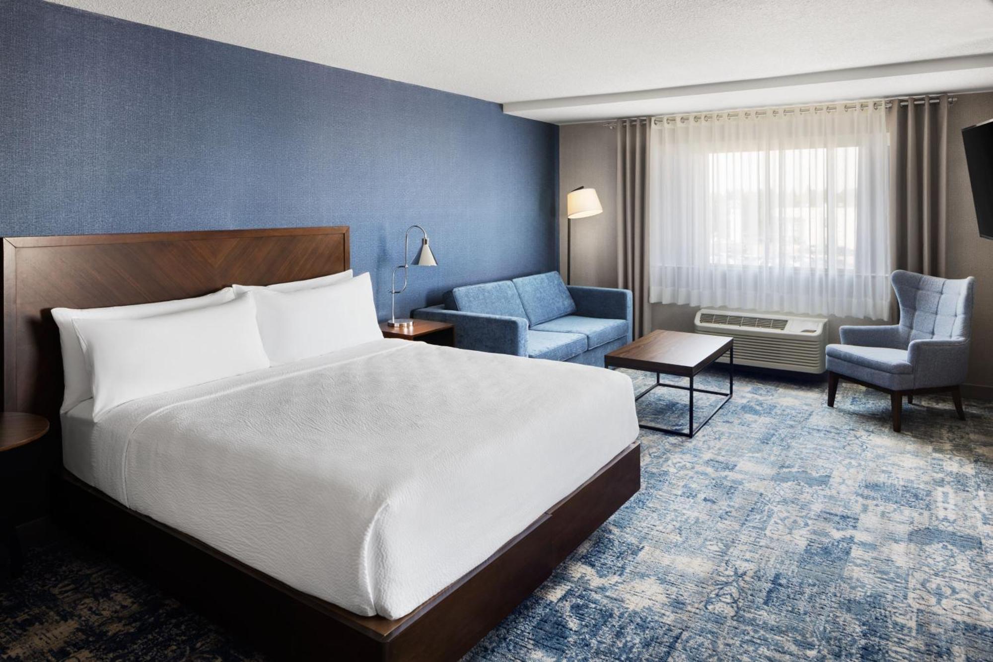 Four Points By Sheraton Edmonton South Екстер'єр фото