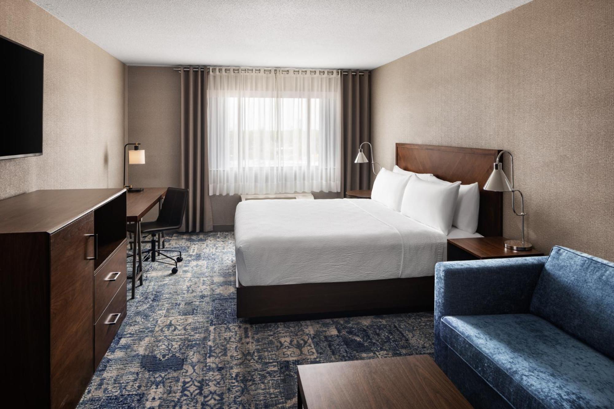 Four Points By Sheraton Edmonton South Екстер'єр фото