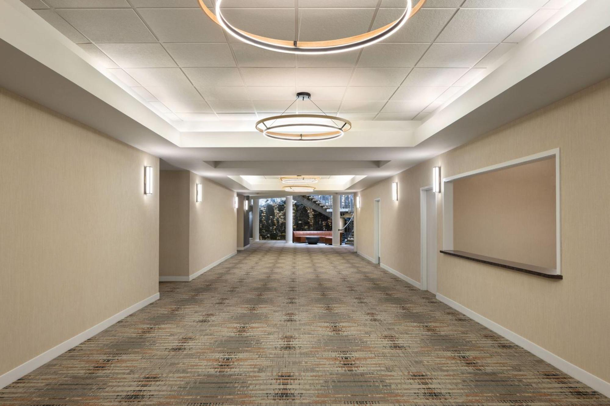 Four Points By Sheraton Edmonton South Екстер'єр фото