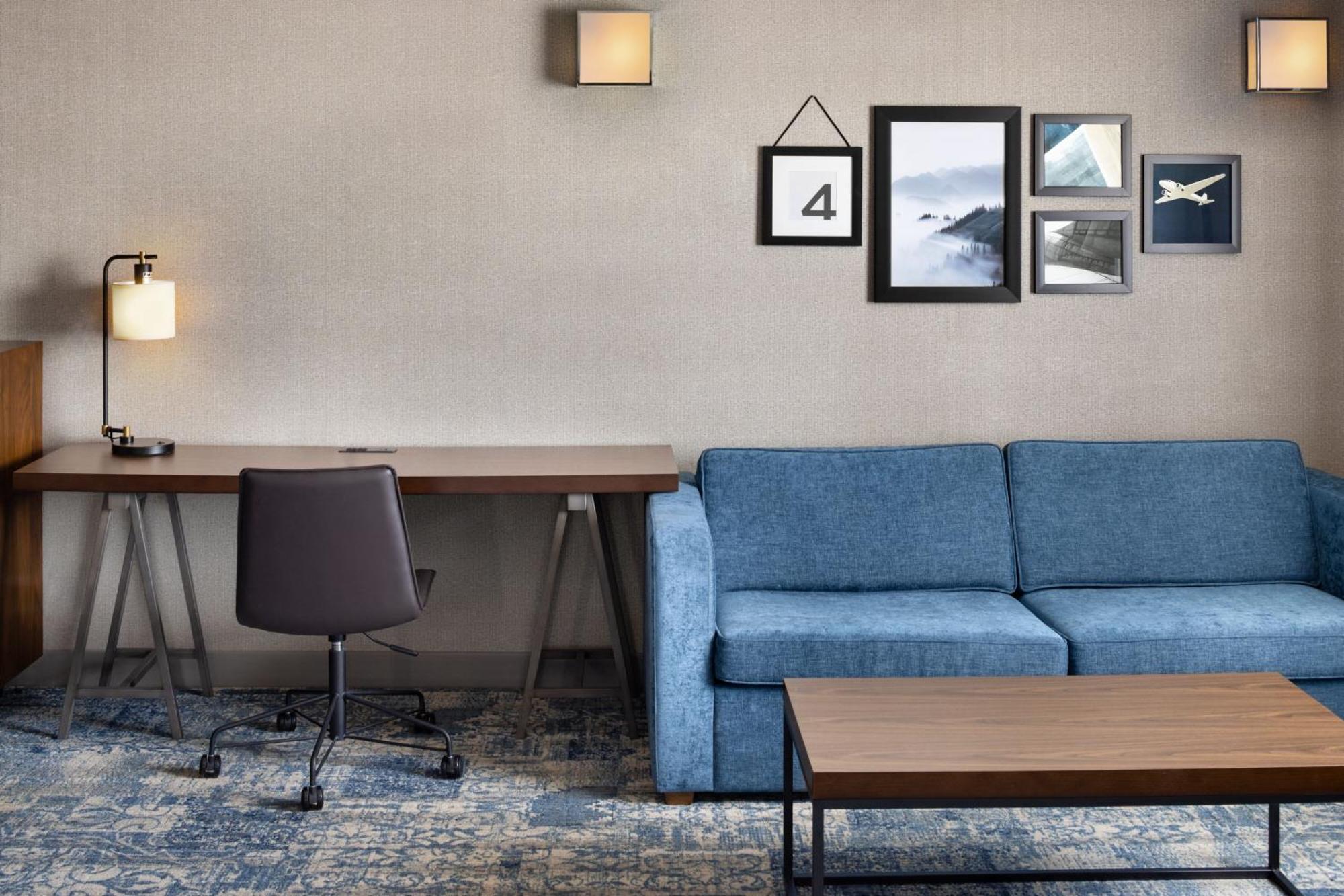 Four Points By Sheraton Edmonton South Екстер'єр фото