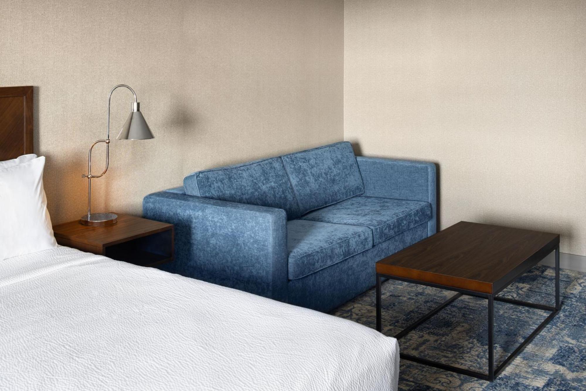 Four Points By Sheraton Edmonton South Екстер'єр фото