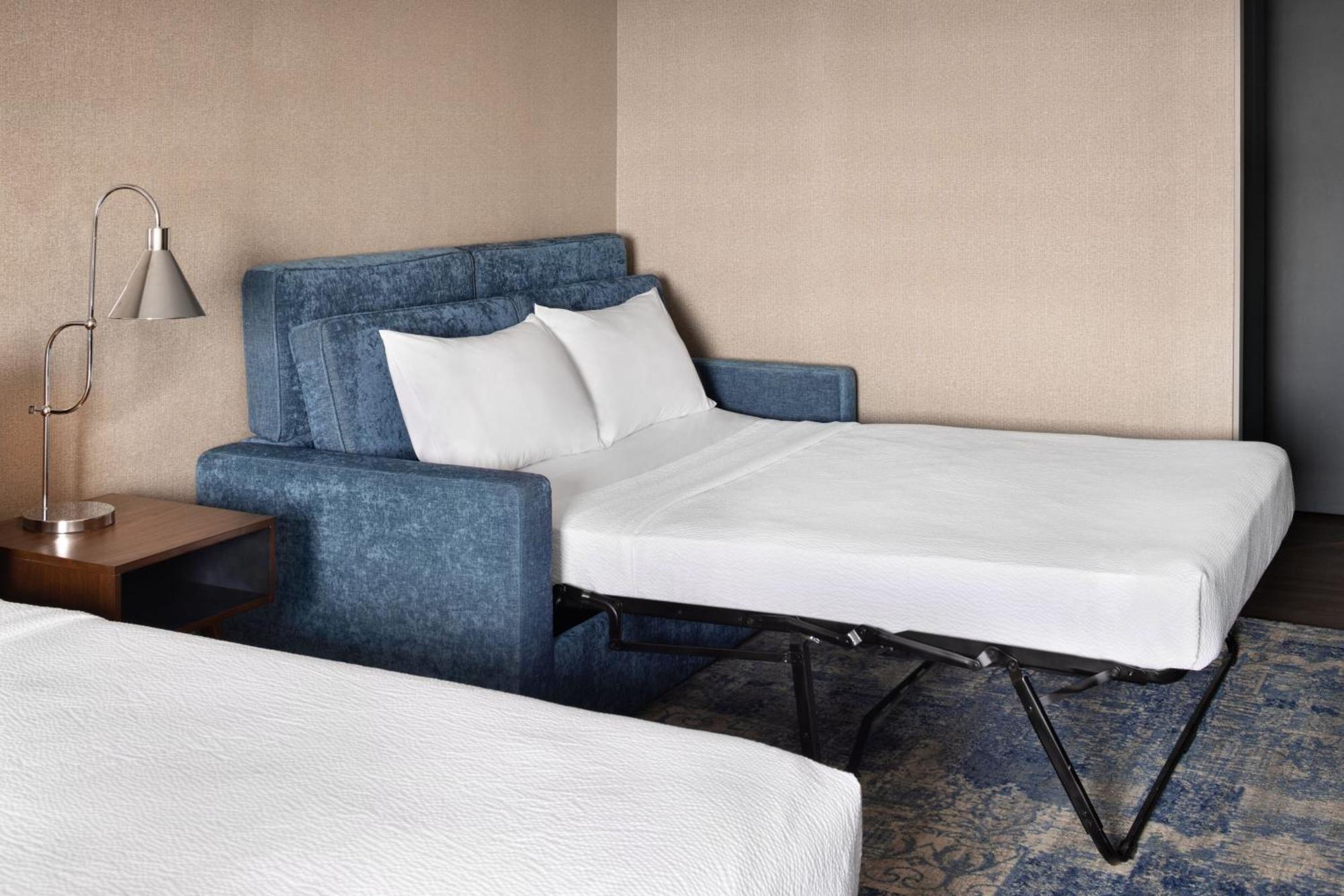 Four Points By Sheraton Edmonton South Екстер'єр фото