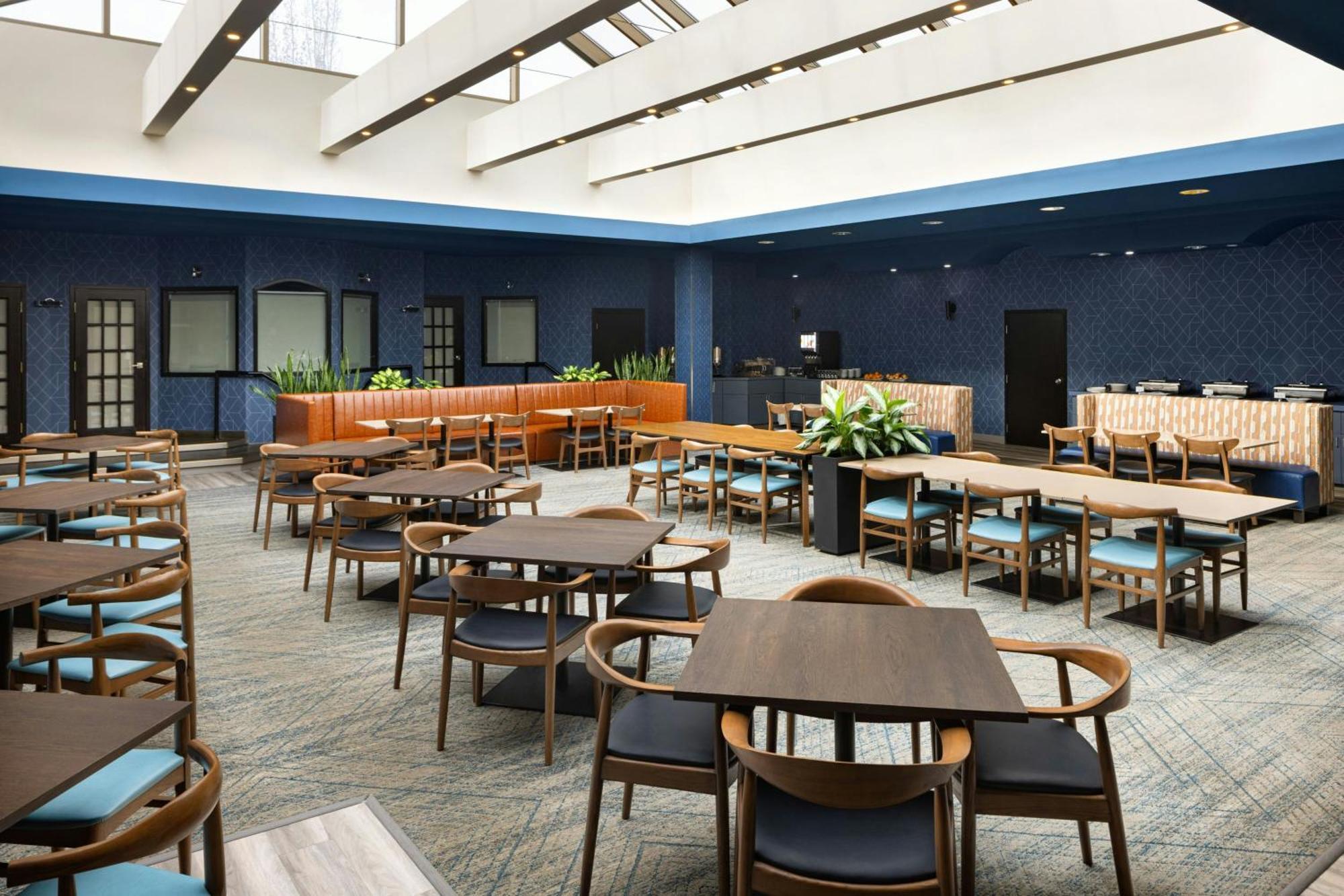 Four Points By Sheraton Edmonton South Екстер'єр фото